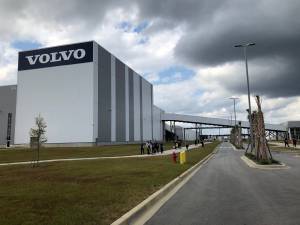 Volvo: Χαμηλότερα από τις εκτιμήσεις τα κέρδη το δ' τρίμηνο