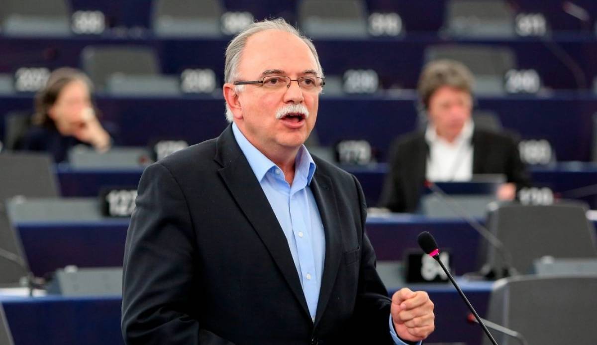Θέλει να μπλέξει την Κομισιόν στην σκευωρία Novartis ο Παπαδημούλης!