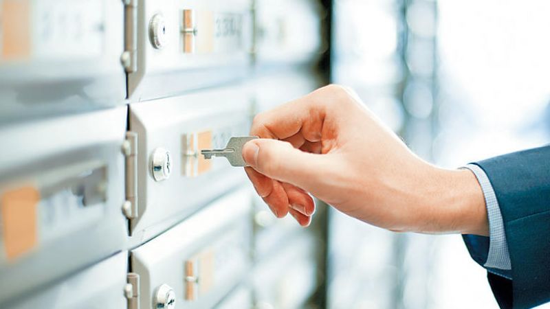 Ξεκίνησαν οι δεσμεύσεις περιουσιακών στοιχείων καταθετών της λίστας Μπόργιανς