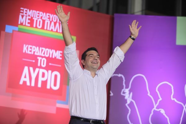 Guardian: Οι Έλληνες το 2012 ψήφισαν ριζοσπαστικούς αριστερούς λαϊκιστές