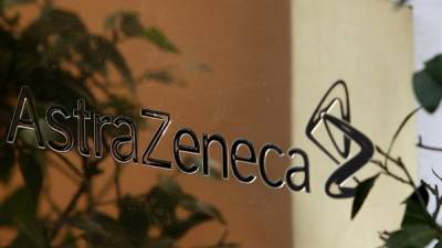 AstraZeneca: «Ρίχνει» το φταίξιμο στις καθυστερημένες συμφωνίες της ΕΕ