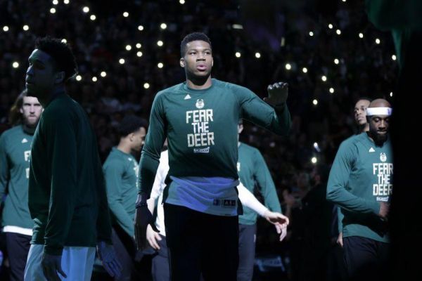 Forbes: O Αντετοκούνμπο στους δέκα πιο ακριβοπληρωμένους του ΝΒΑ!