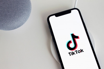 TikTok: Χάκερς ισχυρίζονται ότι έκλεψαν δεδομένα από 1 δισεκατομμύριο χρήστες