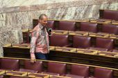 Γ. Βαρουφάκης: Το πουκάμισο το ροζουλί (photos)
