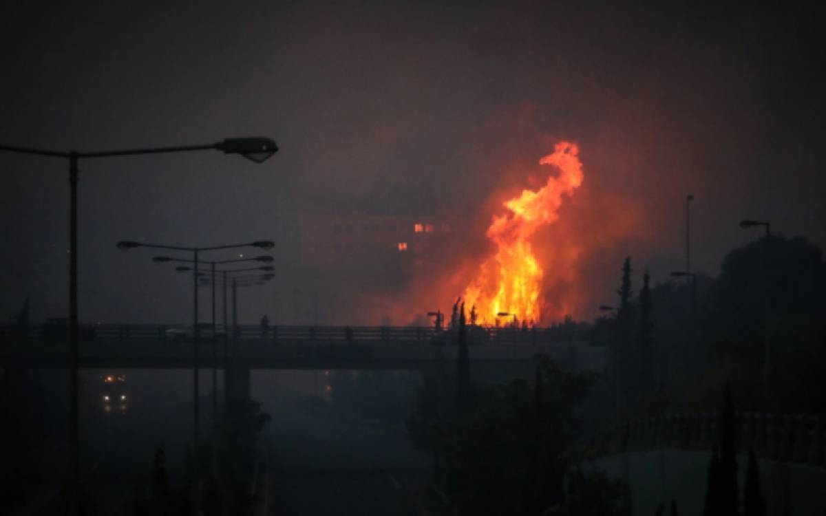 Λέκκας:Η περιβαλλοντική κρίση είναι εδώ-300.000 στρέμματα δάσους καταστράφηκαν στην Εύβοια