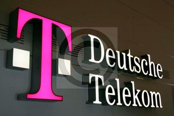 Τετραπλασιάστηκαν τα κέρδη της Deutsche Telekom