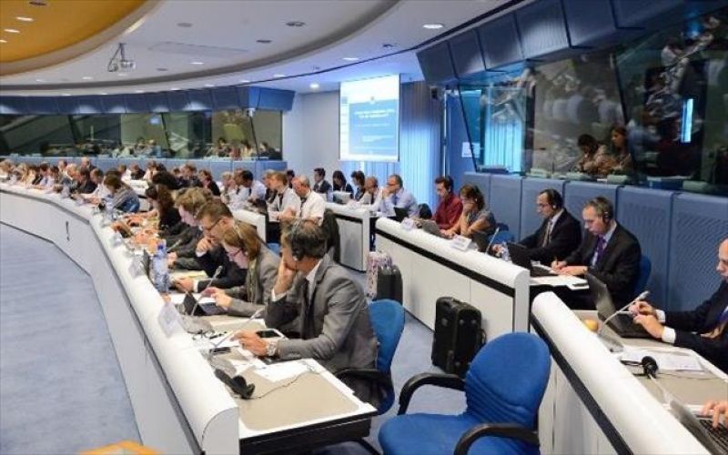 ΕΕ: Δίνει 125 εκατ. ευρώ για τη στήριξη των παραγωγών από το ρωσικό εμπάργκο, αλλά εξαιρεί τα ροδάκινα