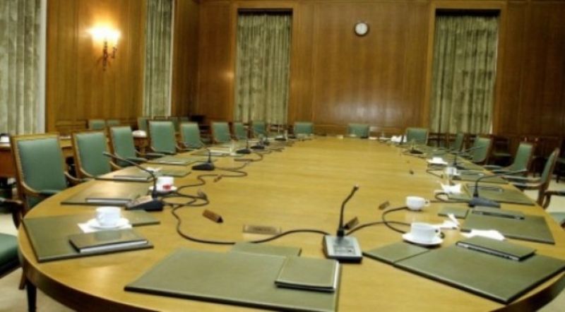 Άρχισαν τα τηλέφωνα στους νέους υπουργούς