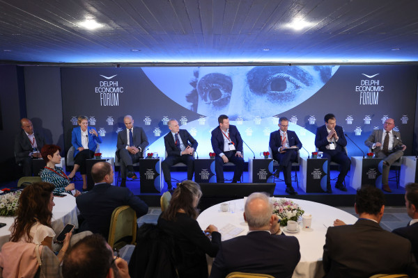 Η Volvo Car Hellas Χρυσός Χορηγός στο 8ο Οικονομικό Φόρουμ Δελφών.
