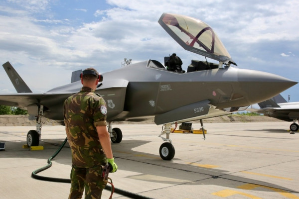 Το Βερολίνο δίνει €40,9 δισ. για νέα Eurofighter και F-35