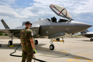 Το Βερολίνο δίνει €40,9 δισ. για νέα Eurofighter και F-35