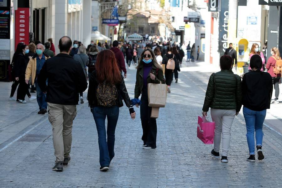 Ανακάμπτουν οι αγορές εντός καταστημάτων- Αισιοδοξία για τους εμβολιασμένους καταναλωτές