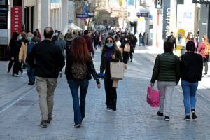 Ανακάμπτουν οι αγορές εντός καταστημάτων- Αισιοδοξία για τους εμβολιασμένους καταναλωτές