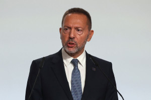 Στουρνάρας: Πιο πιθανό σενάριο οι τρεις μειώσεις επιτοκίων το 2024