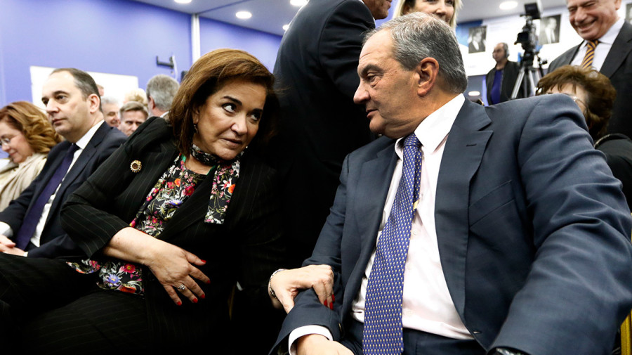 Ο Καραμανλής δεν πάει στο συνέδριο της ΝΔ. Ε, και;