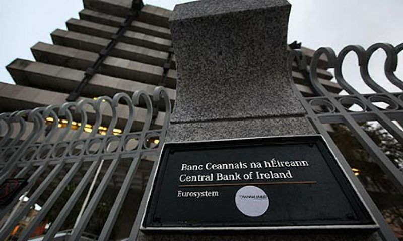 Βγαίνει στις αγορές η Ιρλανδία για να αποπληρώσει το ΔΝΤ