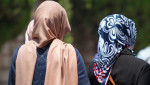 Γαλλία: Υπενθυμίζεται ξανά η απαγόρευση της μαντίλας στα σχολεία