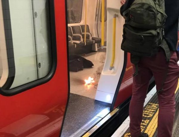 Νέα έκρηξη σε σταθμό του Λονδίνου σπέρνει τον πανικό