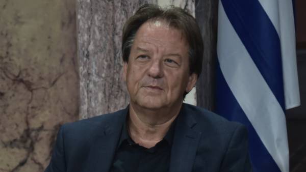 Γραβάνης: Έπρεπε να έχει επιβληθεί εδώ και καιρό η υποχρεωτικότητα