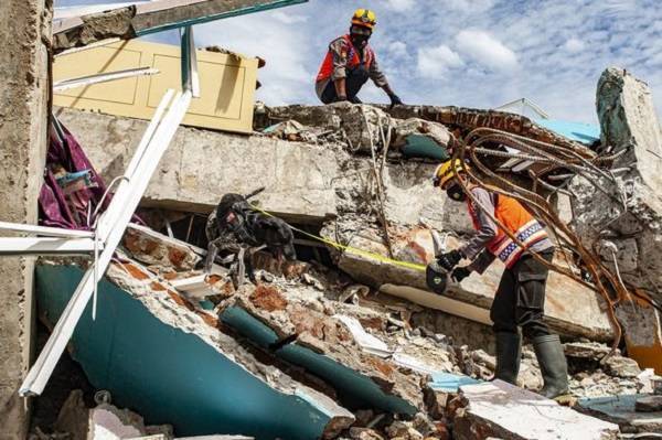 Ινδονησία: Σεισμός 5,9 Ρίχτερ με επτά νεκρούς-Καμία προειδοποίηση για τσουνάμι
