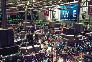 Διευρύνεται το σερί της Wall Street-Νέο ιστορικό υψηλό εις τριπλούν