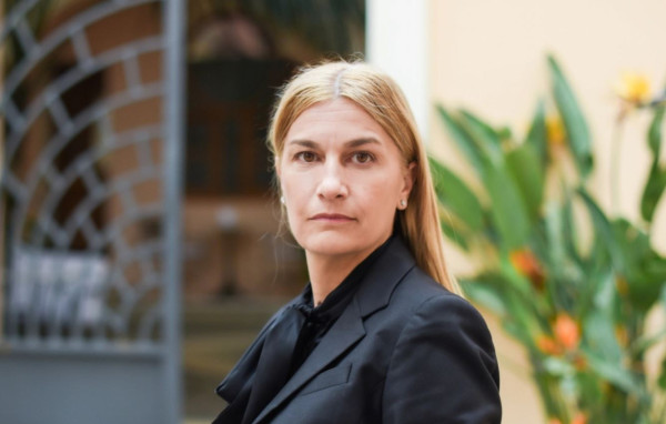 Βολουδάκη: Στο στόχαστρο το πολιτικό της γραφείο με απειλητικά συνθήματα - Δεν θα με φιμώσουν οι βανδαλισμοί