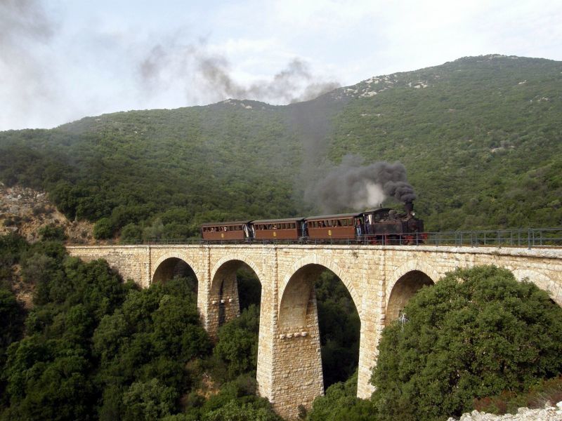 Με το σιδηρόδρομο θα πάει... "τρένο" ο τουρισμός: Η αναβίωση του Orient Express, οι θεματικές εκδρομές &amp; η αξιοποίηση ανενεργών τμημάτων του ΟΣΕ