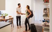 Airbnb: Προ των πυλών η κατάργηση φοροαπαλλαγών