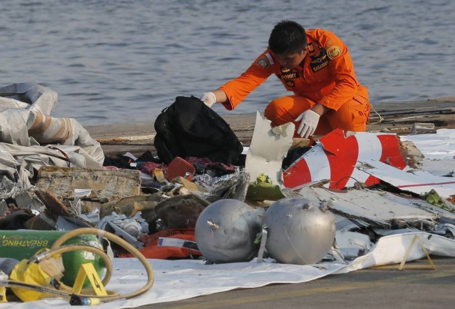 Άγνωστα τα αίτια της αεροπορικής τραγωδίας στην Ινδονησία-Δεν υπάρχουν επιζώντες