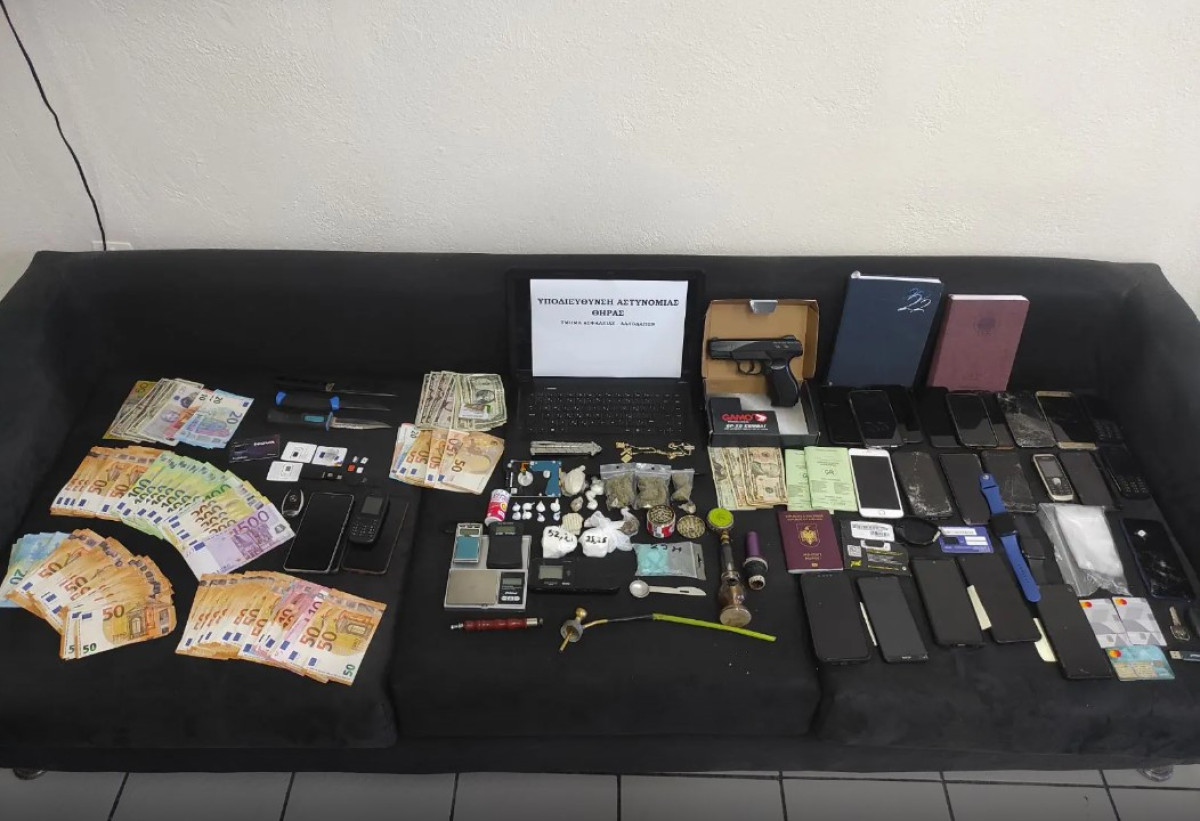 Εξαρθρώθηκαν δύο οργανώσεις που διοχέτευαν ναρκωτικά στη Σαντορίνη