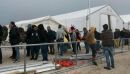 Επτά νέα κέντρα φιλοξενίας για μεταφορά προσφύγων από Ελληνικό, Πειραιά