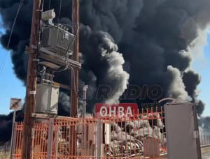 Μεγάλη φωτιά σε εργοστάσιο πλαστικών στη Ριτσώνα - 112 για τους καπνούς