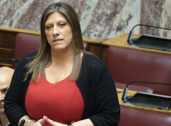 Κωνσταντοπούλου: Στην ειδική ανακρίτρια για δήλωση παράστασης οικογενειών θυμάτων των Τεμπών