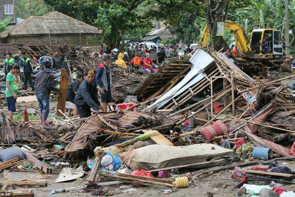 Στους 429 οι νεκροί από το τσουνάμι στην Ινδονησία