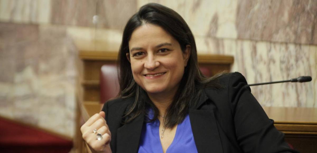 Πανελλαδικές 2021: Η Κεραμέως συνεχάρη υποψηφίους και εκπαιδευτικούς