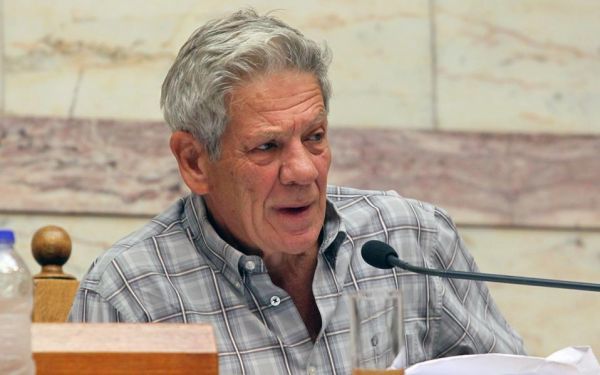 Διάταξη εξαιρεί από περικοπές σε συνταξιούχους τον βουλευτή Μπαλαούρα