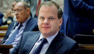 Καραμανλής: Ούτε αύξηση, αλλά ούτε και μείωση στα εισιτήρια ΜΜΜ