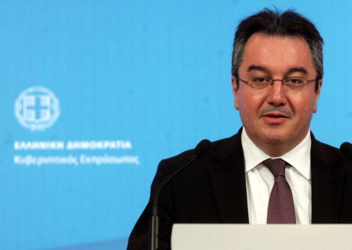 Μόσιαλος για εμβόλιο Pfizer: Θα το έκανα και αύριο
