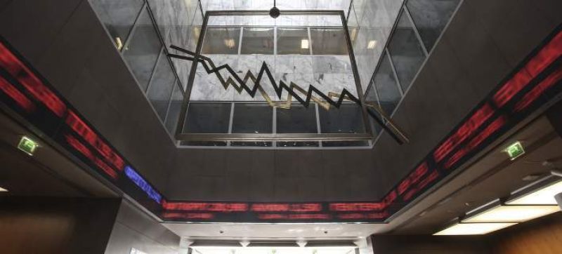 Στη… λάσπη της Novartis, κόλλησε (και) το Χρηματιστήριο