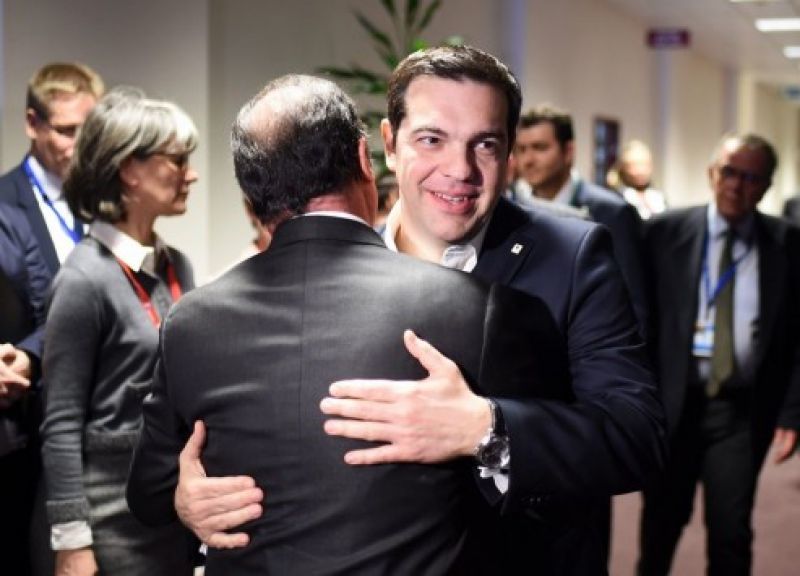Ολάντ: Συμφωνία με Τουρκία- Βοήθεια στην Ελλάδα