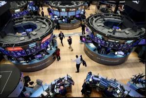 Κέρδη για τη Wall Street- Στο «κόκκινο» το πετρέλαιο