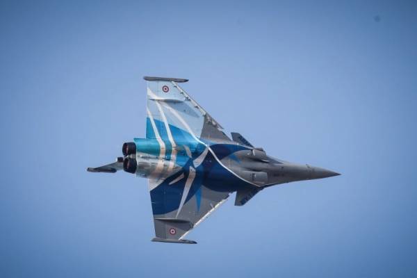 Φτάνουν στην Τανάγρα τα πρώτα έξι Rafale της Πολεμικής Αεροπορίας