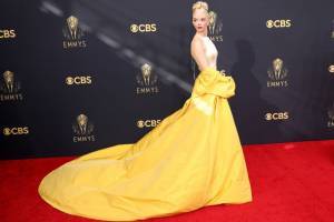 Emmys 2021: Το λαμπερό και…πολύχρωμο «κόκκινο χαλί» των τηλεοπτικών βραβείων