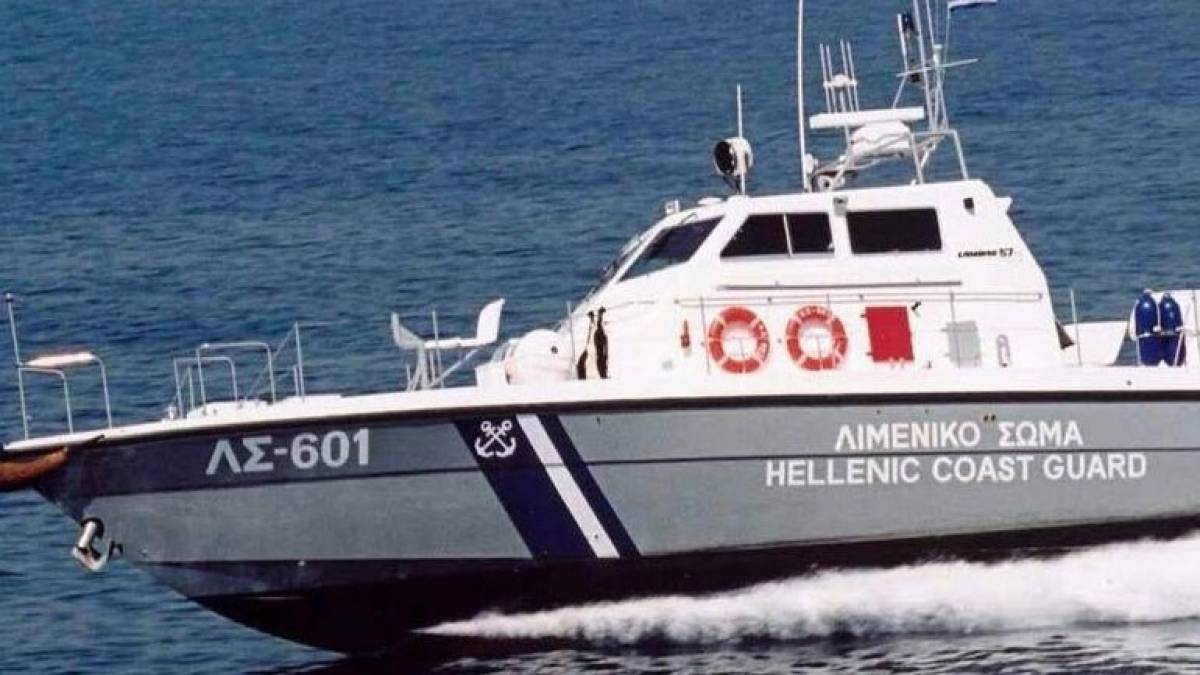 Στο λιμεναρχείο στο Πόρτο Χέλι ο χειριστής του ταχύπλοου