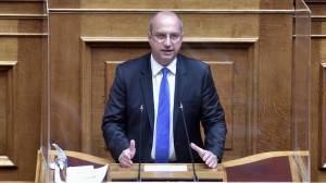 Οικονόμου: Άμεση καμπάνια ενημέρωσης για την ανάγκη επέκτασης του εμβολιασμού