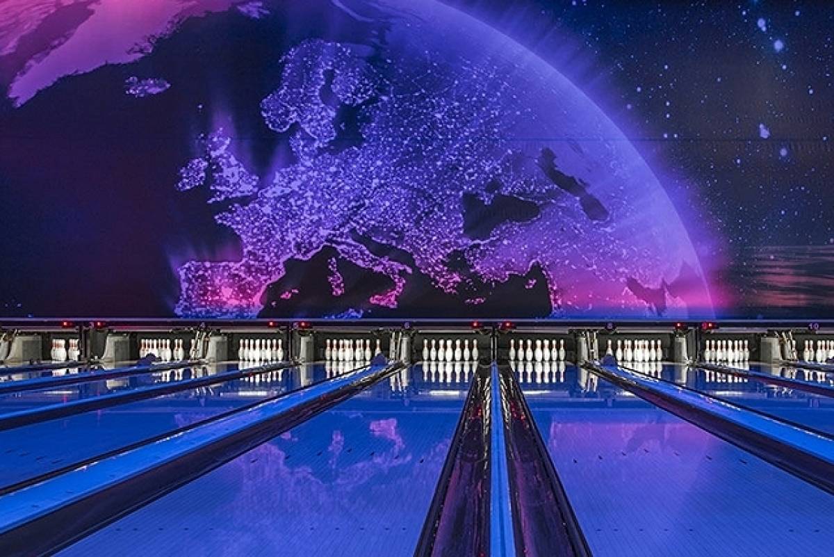 Strike στις ωραιότερες αίθουσες μπόουλινγκ