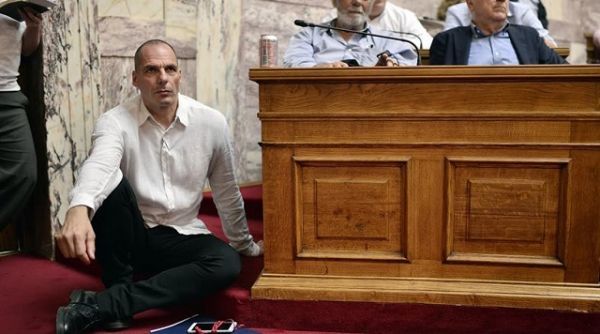 Στις 26/7 αποφασίζει η Βουλή για το «πλάνο της δραχμής»