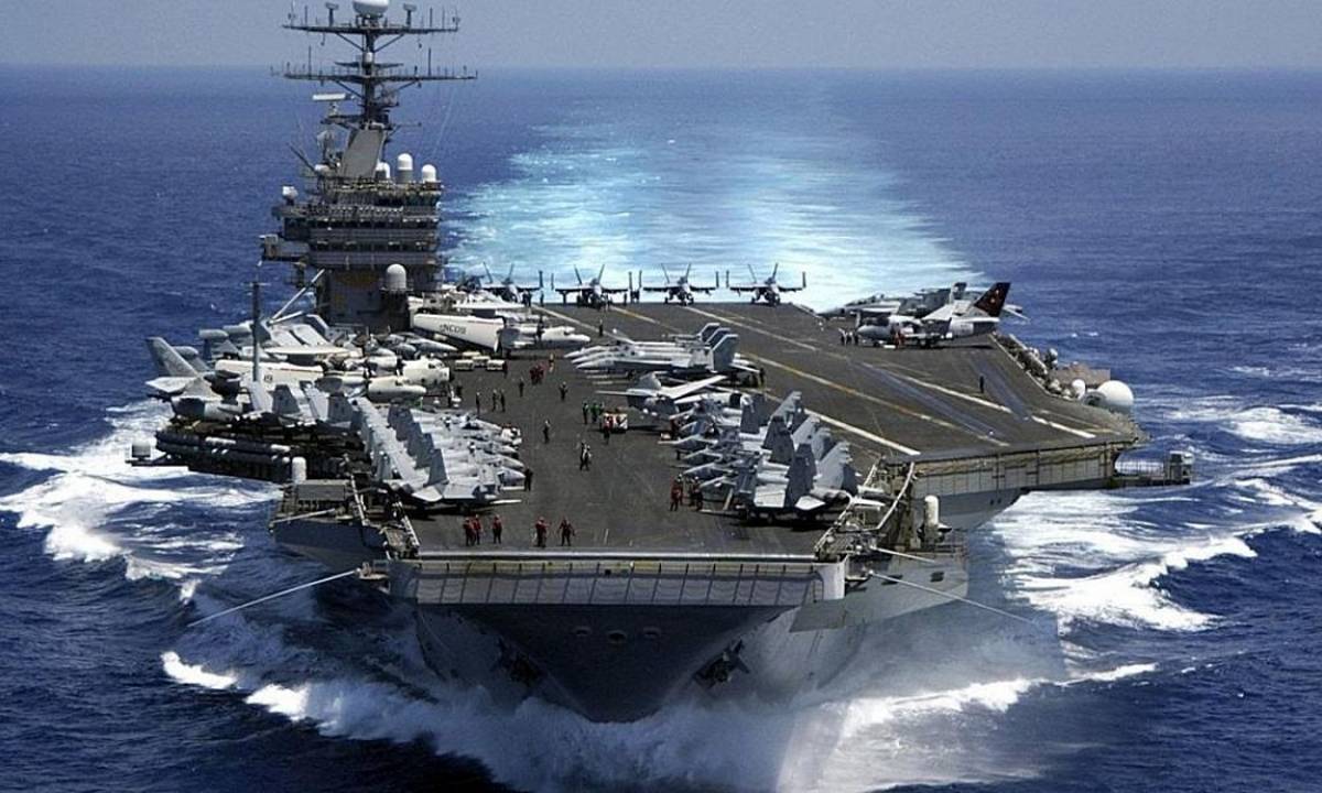 Οι ΗΠΑ στέλνουν δύο αεροπλανοφόρα στη Νότια Σινική Θάλασσα
