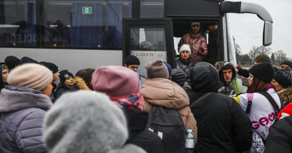 Ουκρανία: Λεωφορεία με αμάχους της Μαριούπολης έφθασαν στη Ζαπορίζια