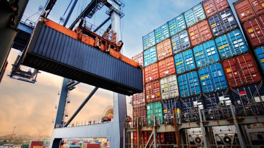 Αυξήθηκαν 30,8% οι εξαγωγές το 11μηνο- Διευρύνθηκε το εμπορικό έλλειμμα